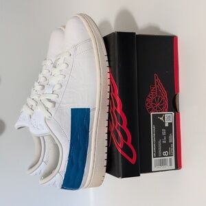 NIKE Air Jordan 1 Centre Court Military Blue